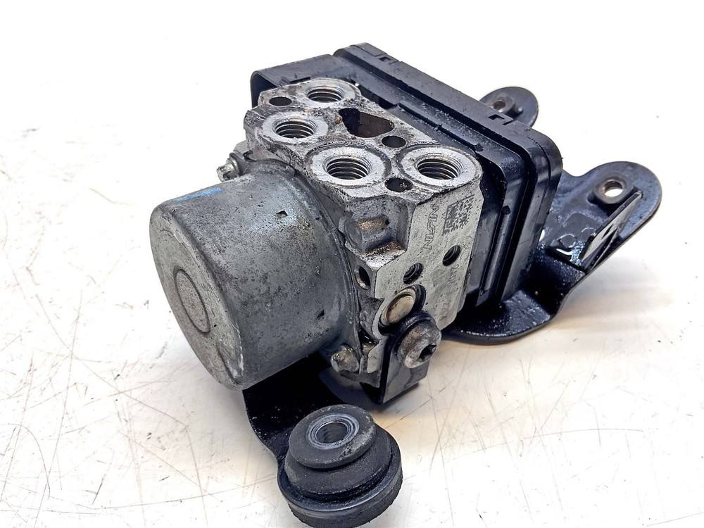 2022 Triumph Trident 660 ABS Pump - T2022849