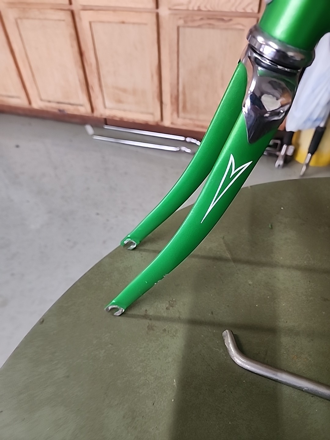 1966 SCHWINN STINGRAY LIME GREEN FRAME FORK + CHAINGUARD NICE SHAPE REPAINT L$$K