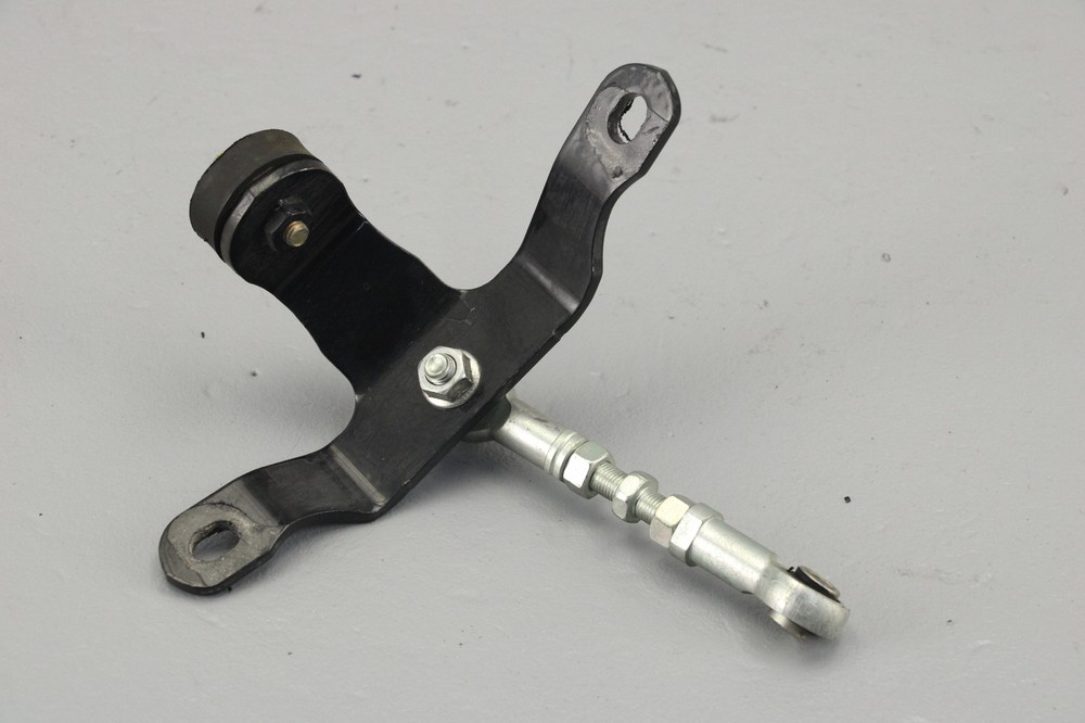 2003 Harley Road King Engine Cylinder Horn Mount Bracket & Stabilizer Link