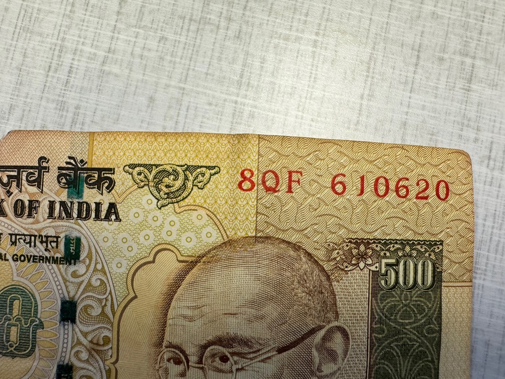 500 Rupees INDIAN CURRENCY NOTE - Old And New