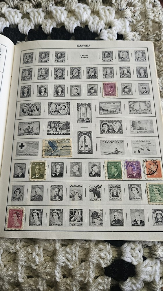Monarch World Stamp Album Stamp Book With Stamps