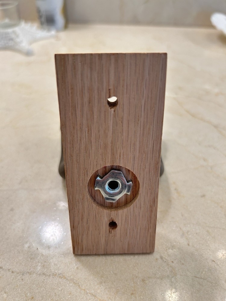 Hold Up Displays Bow Archery Rack