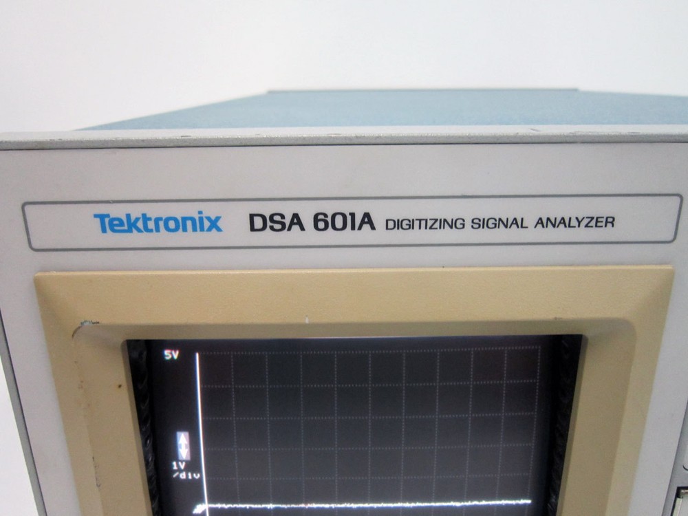 TEKTRONIX DSA601A DIGITIZING SIGNAL ANALYZER 2X 11A71 AMPLIFIER