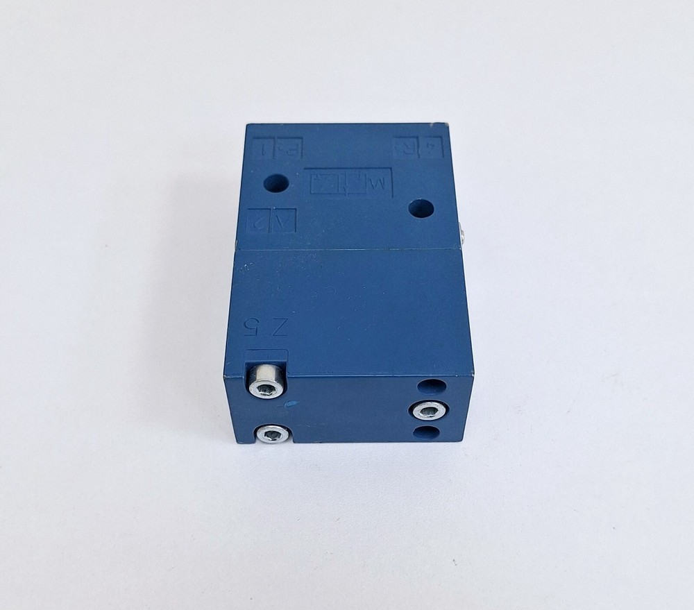 Rexroth 3710200000 / 002 Pneumatic Valve