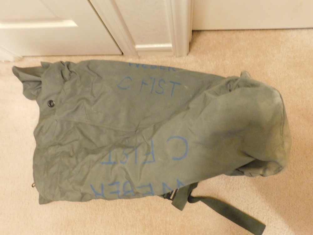 US ARMY NYLON HEAVY DUTY DUFFEL BAG