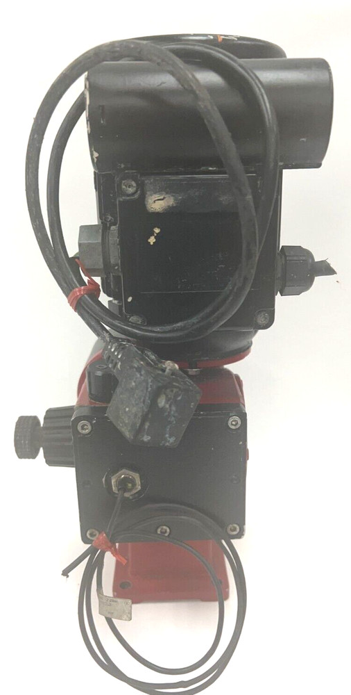 LUTZ-JESCO MODEL MEMDOS E 0104E0076CMB2DD METERING PUMP