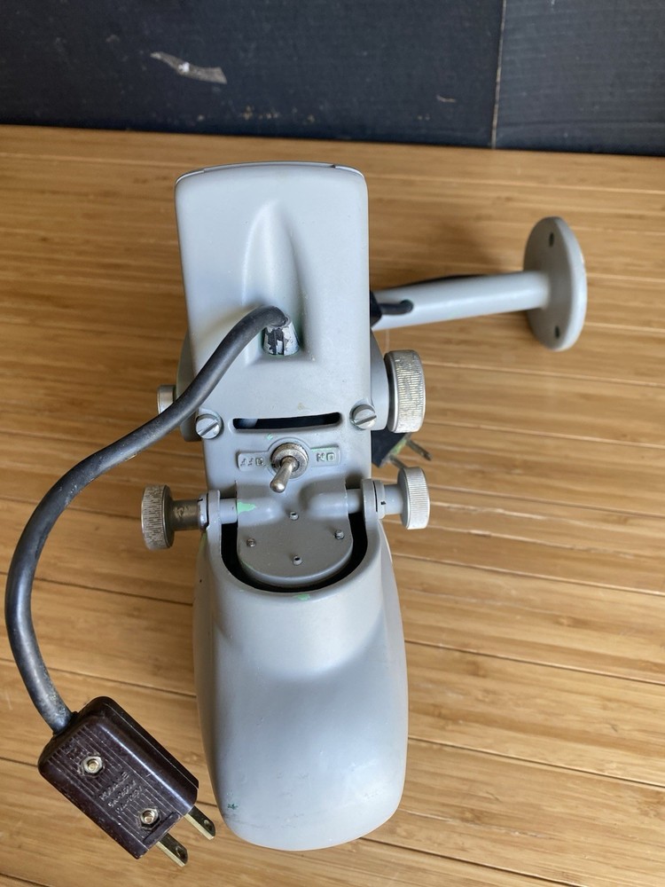 Working American Optical Vision Testing Unit