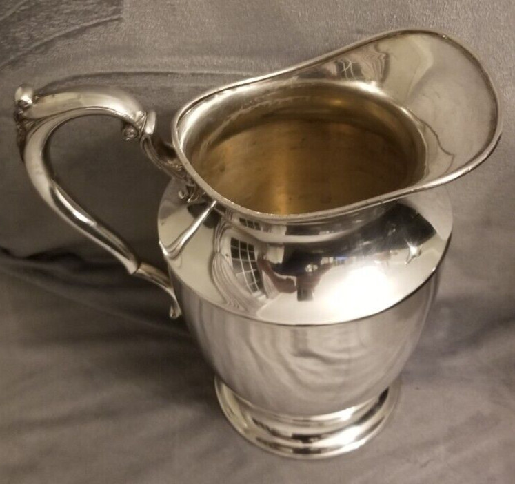 Vintage Wallace Silverplated Water Pitcher 68C100 Silver Plate