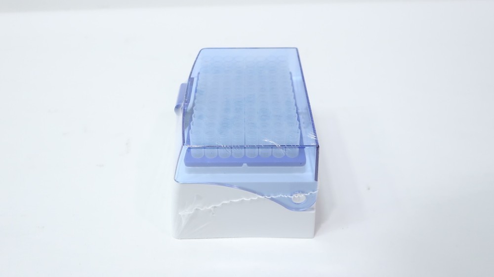 Eppendorf 2247030-2 Series 2000 Reference 100-1000ul