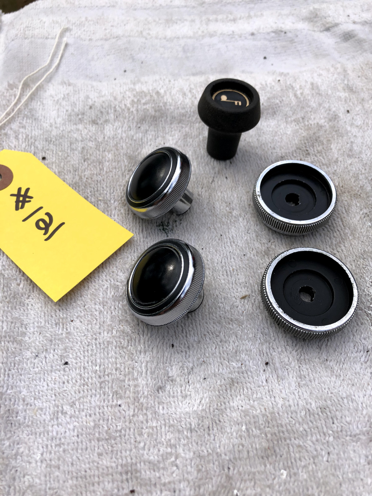 Corvette radio knobs for early C3's