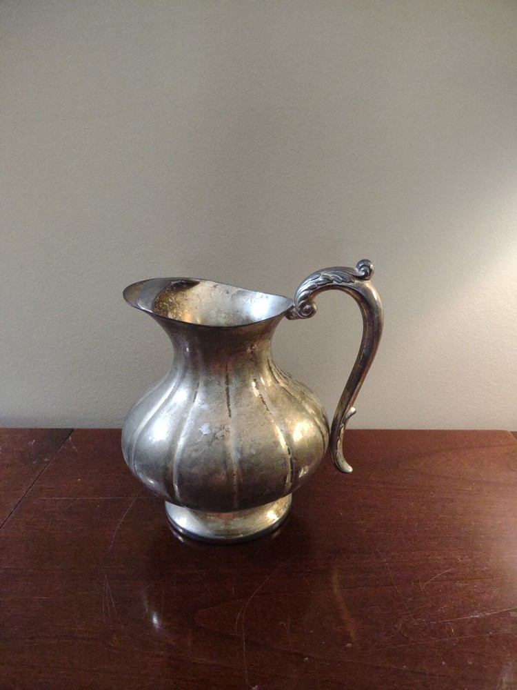 Vintage  The Sheffield Silver Co. Silver Plated Pitcher