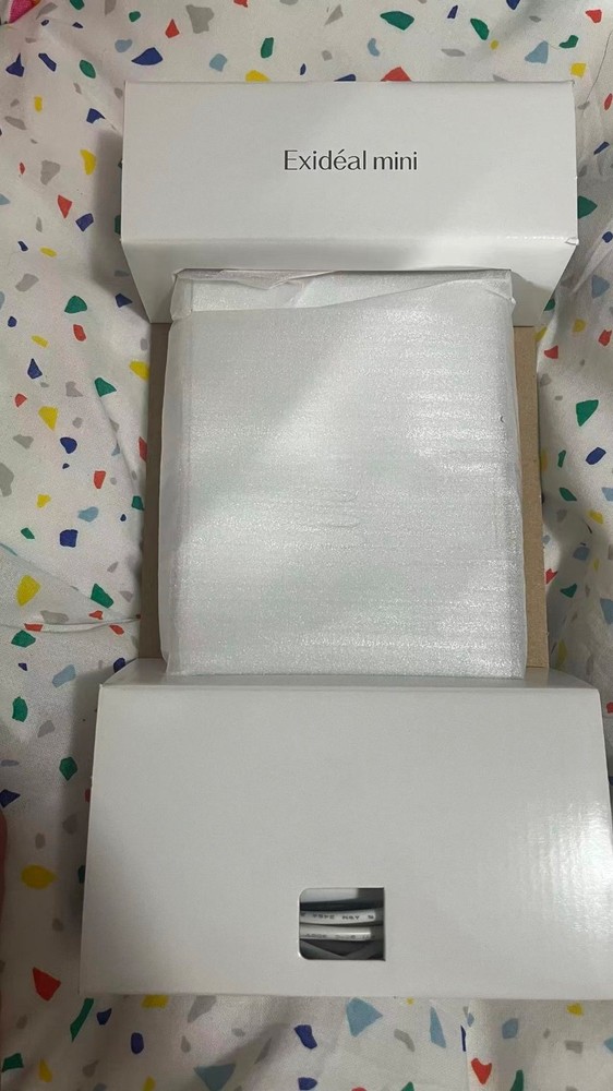 Exidéal mini LED beauty device