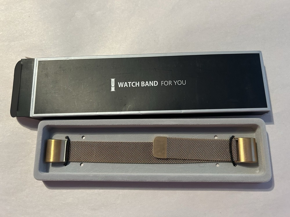 Fitbit Charge 2 Gold Loop Mesh Strap Used But In Box