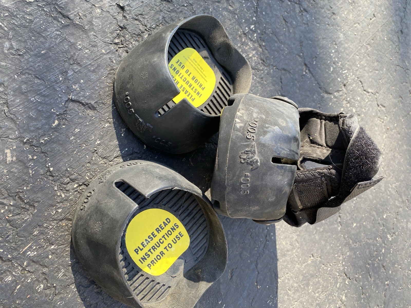 Easycare Horse Boots Hoof Protection Size 00.5 Set of 3 Black