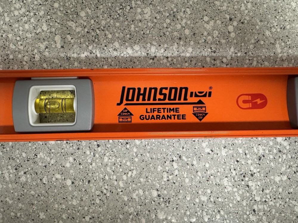 Johnson Standard Level Magnetic GripTight Endcap Orange Aluminum
