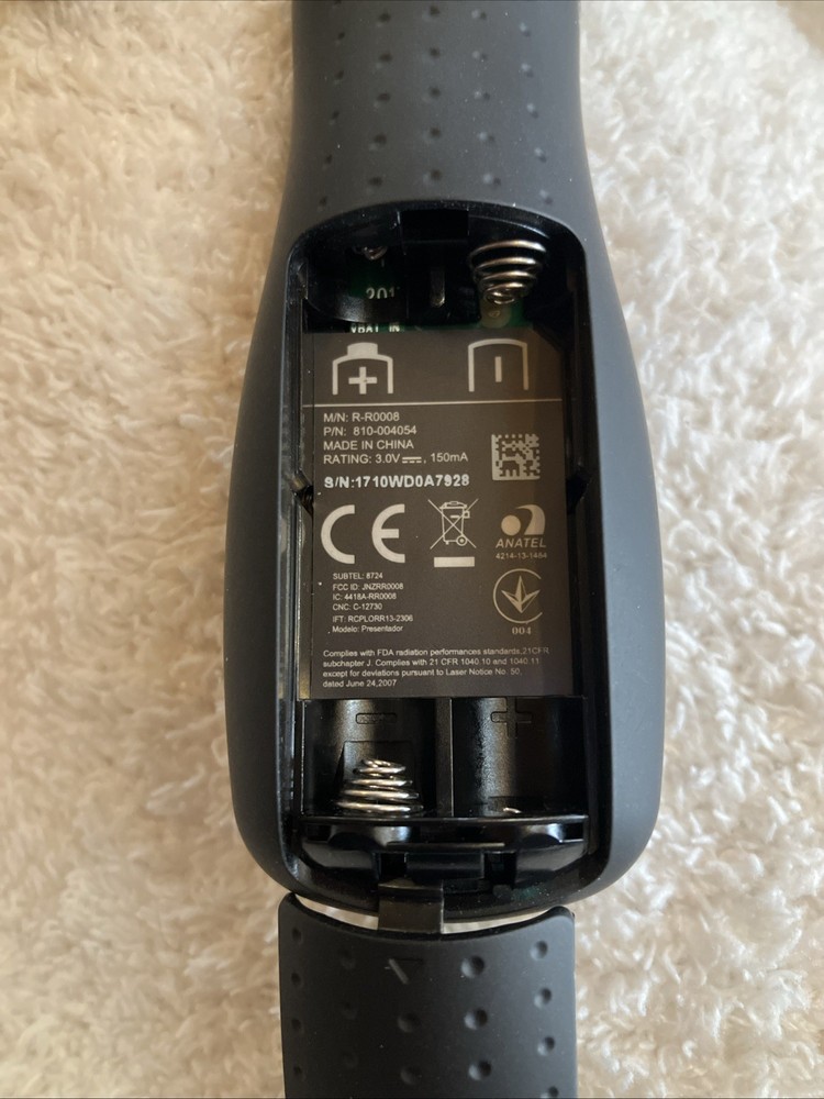 Logitech R400 Laser Presentation Remote - Black