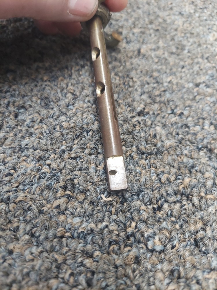 MARVEL SCHEBLER 13-1164 CARBURETOR THROTTLE SHAFT