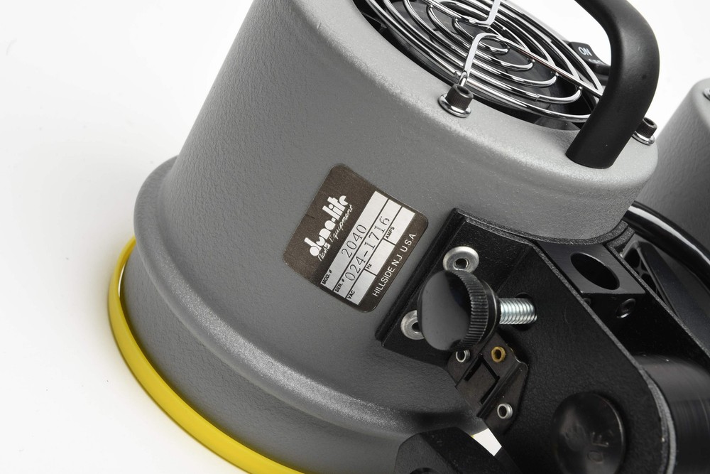 Dyna-Lite M800E Studio Flash Kit 3X Strobes, Lightware Case, Very Nice!