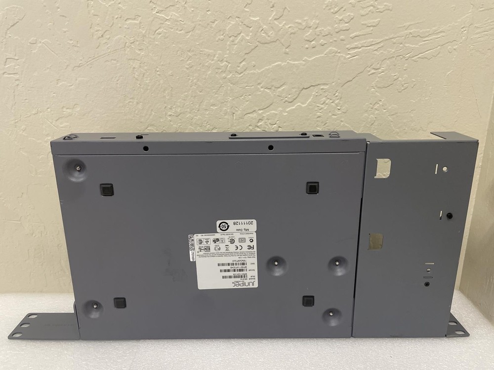 JUNIPER SRX110 JUNOS 8-PORT GATEWAY SECURITY APPLIANCE
