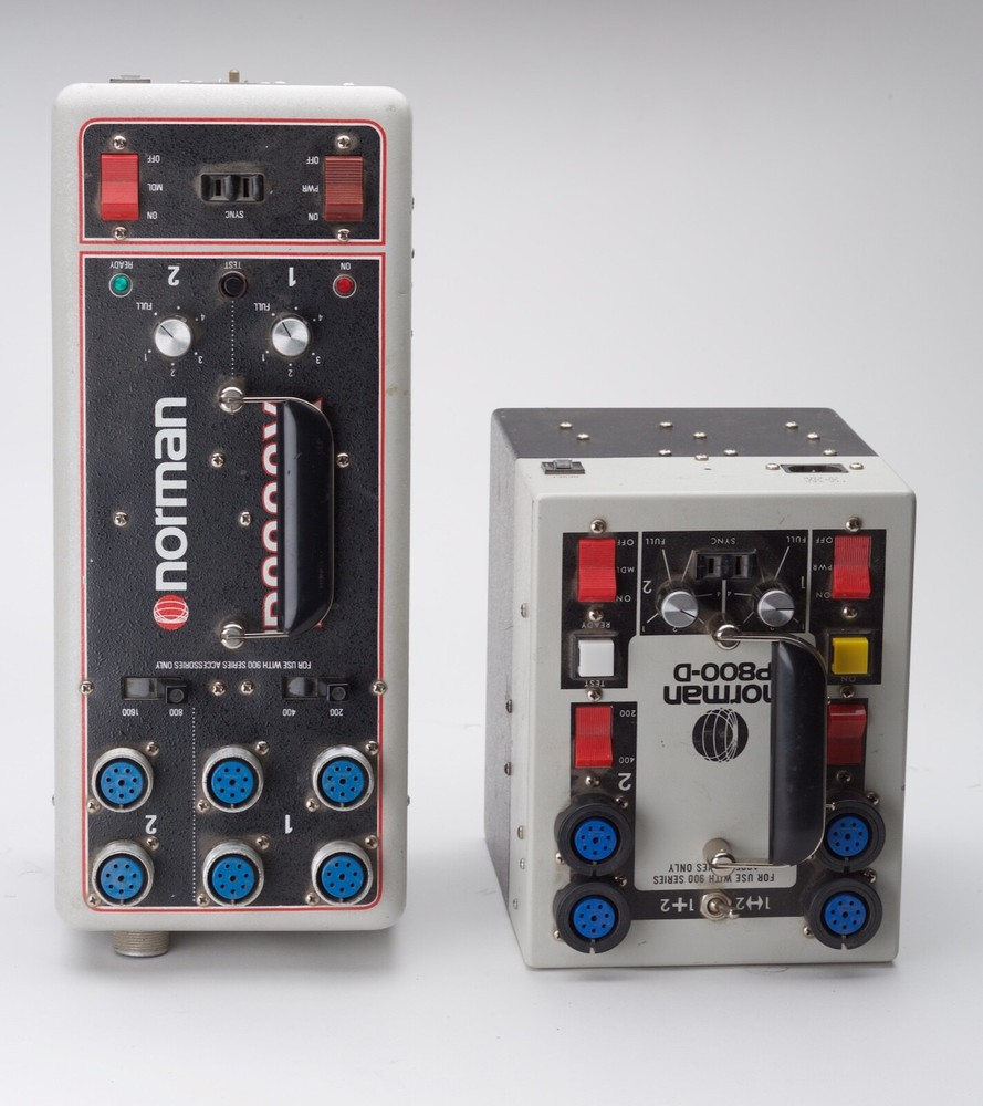 Norman strobe packs