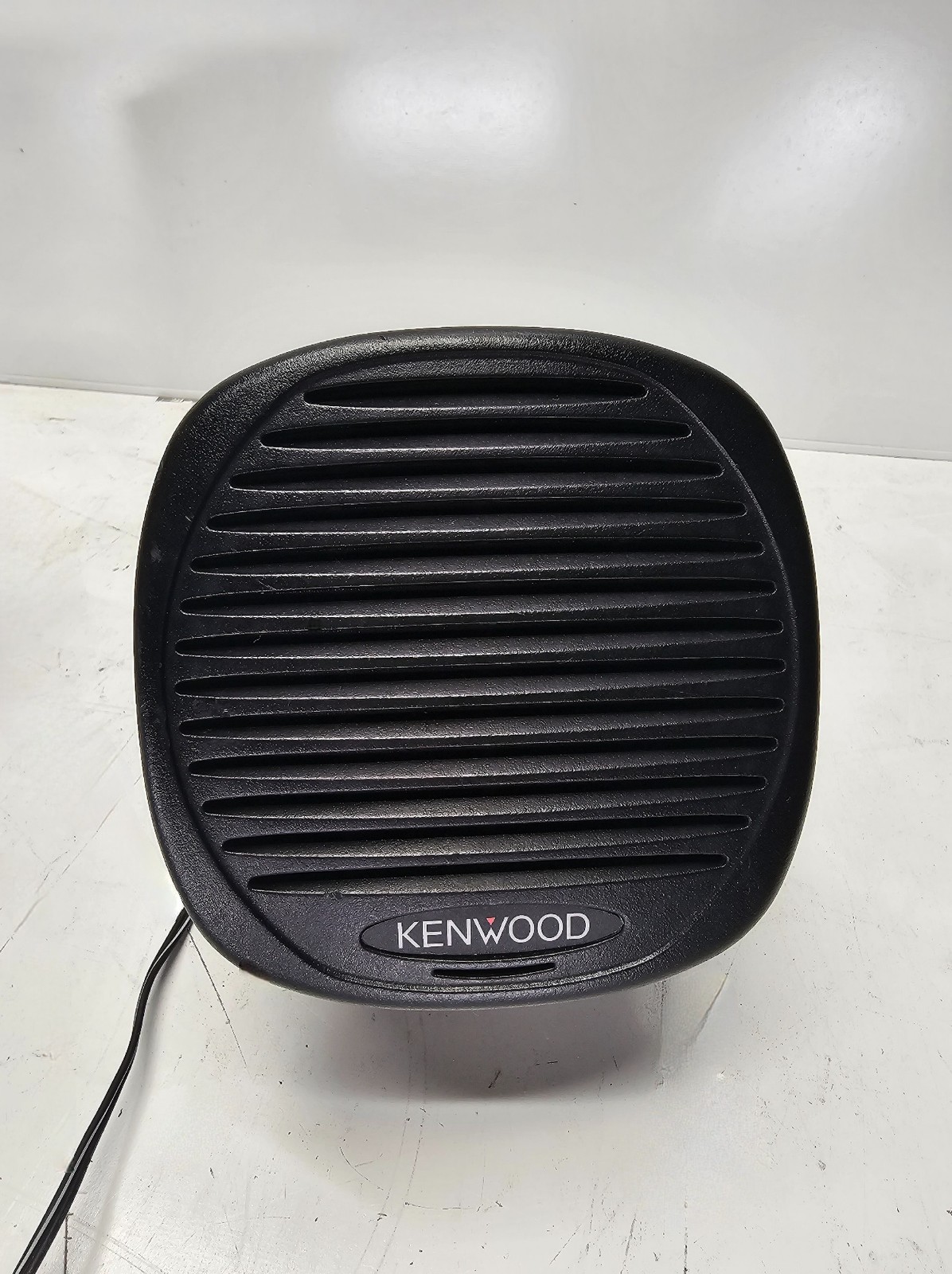 Kenwood NX-5800 UHF (450-520 MHz) 45W 1024 CH w/ KCH-20R Remote Head