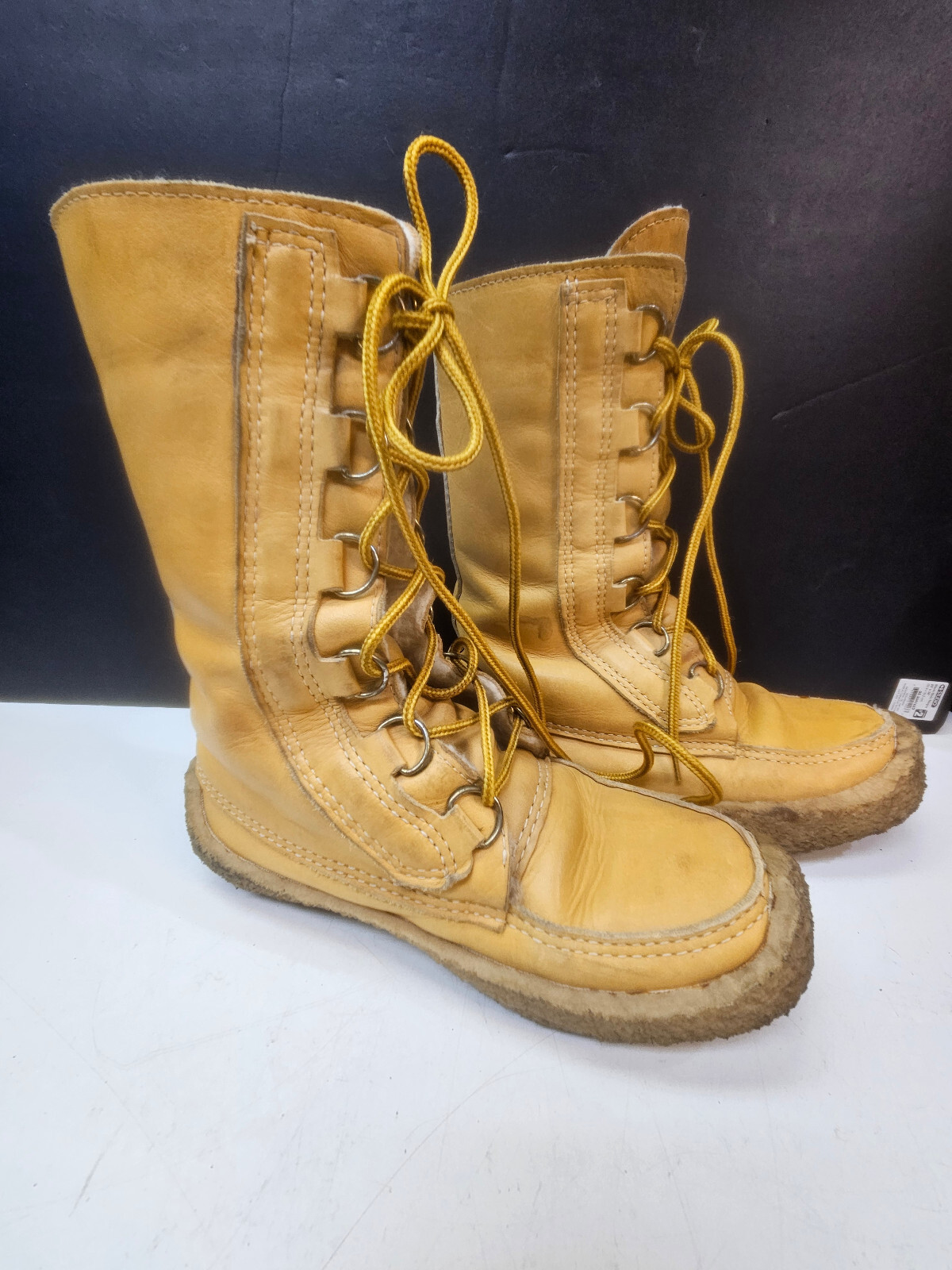 Native Moccasins La Mauricienne Size 8 Authentic Leather