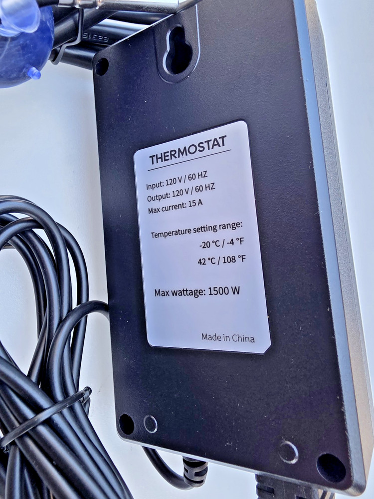 Digital Temperature Controller Thermostat w/ Probe Plug Outlet IP44, NEW