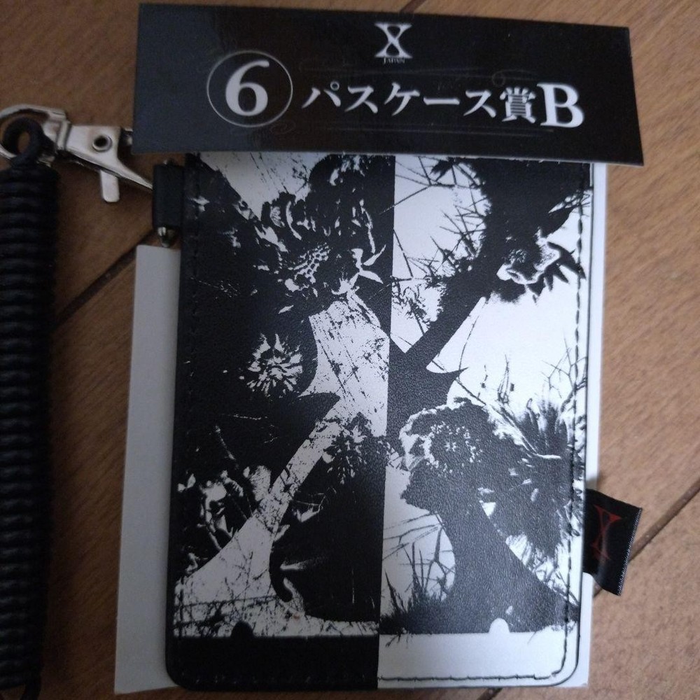 X JAPAN pass case black and white design