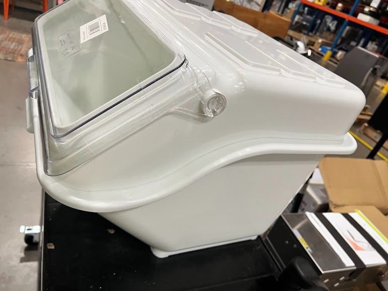 Baker's Lane 12.6 Gallon / 200 Cup Shelf Ingredient Bin