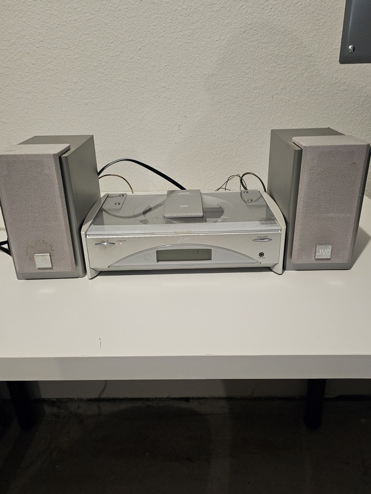 JVC FS-SD5 Compact Component System w/ Speakers