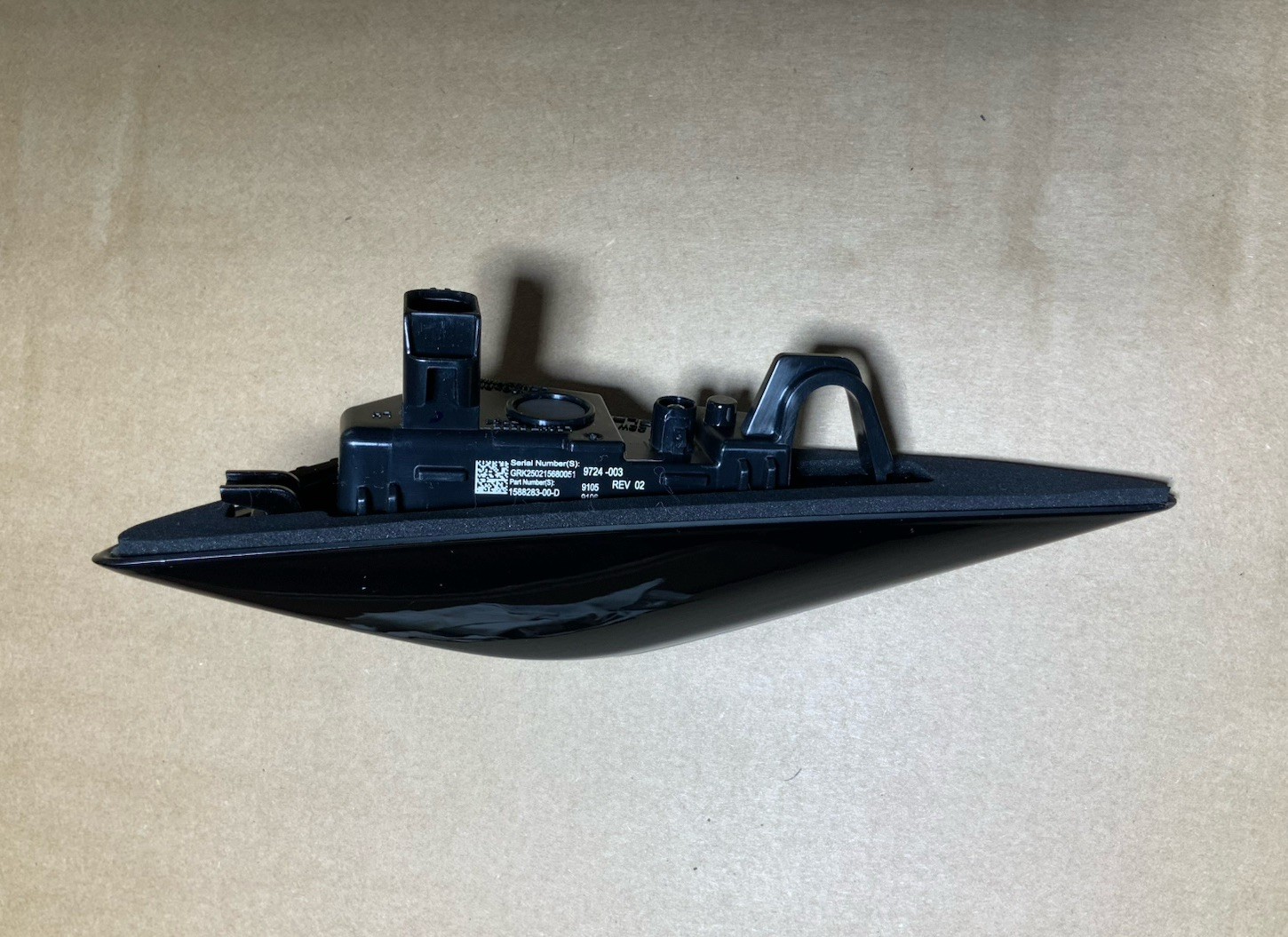 New OEM Tesla Model S 21-23 Left Fender Turn Signal REPEATER Camera 1588283-00-D