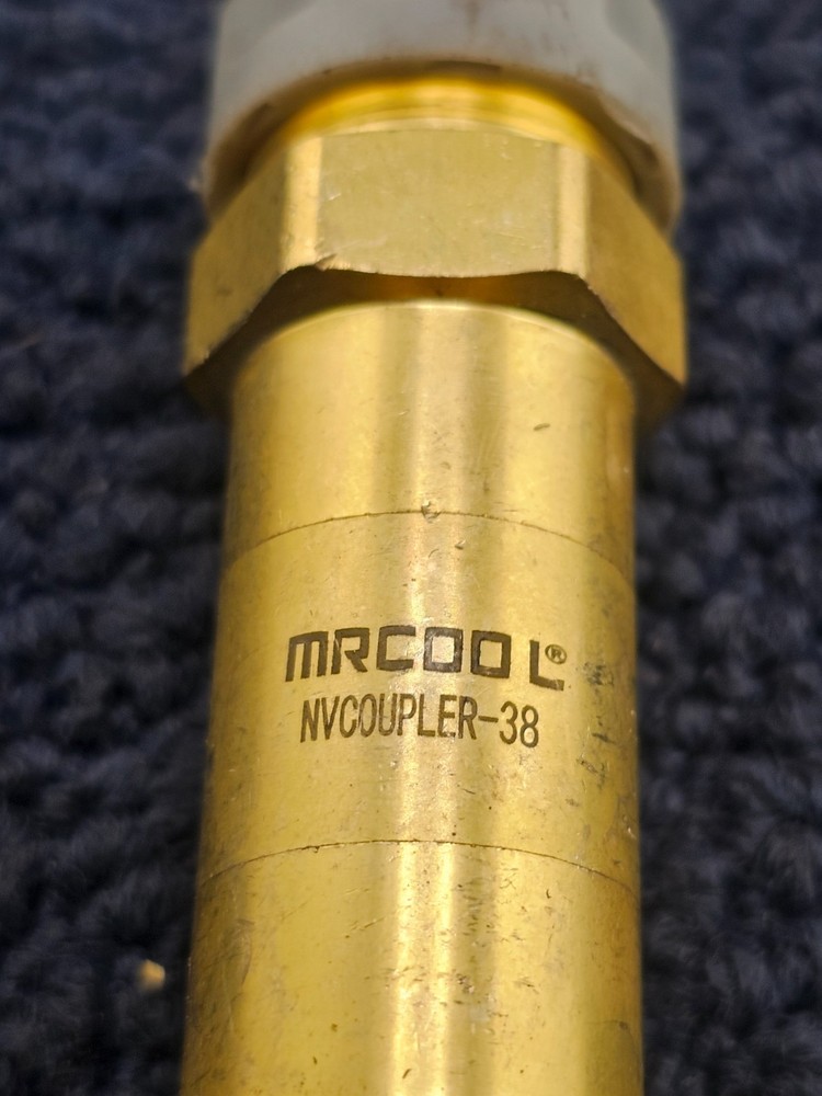 MRCOOL NVCOUPLER-38: 3/8" No-Vac Coupler For Universal Split System
