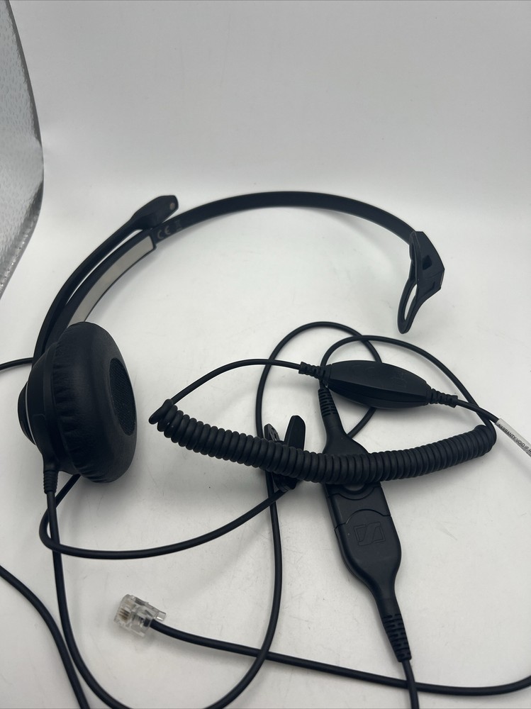 Sennheiser Headset With CAVA31 Connective Cable READ!!!