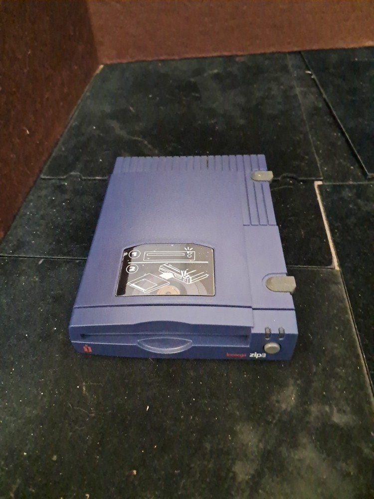 Iomega - 100MB External PC Zip Drive - Blue Plus Case, Cables, Guide, And Discs