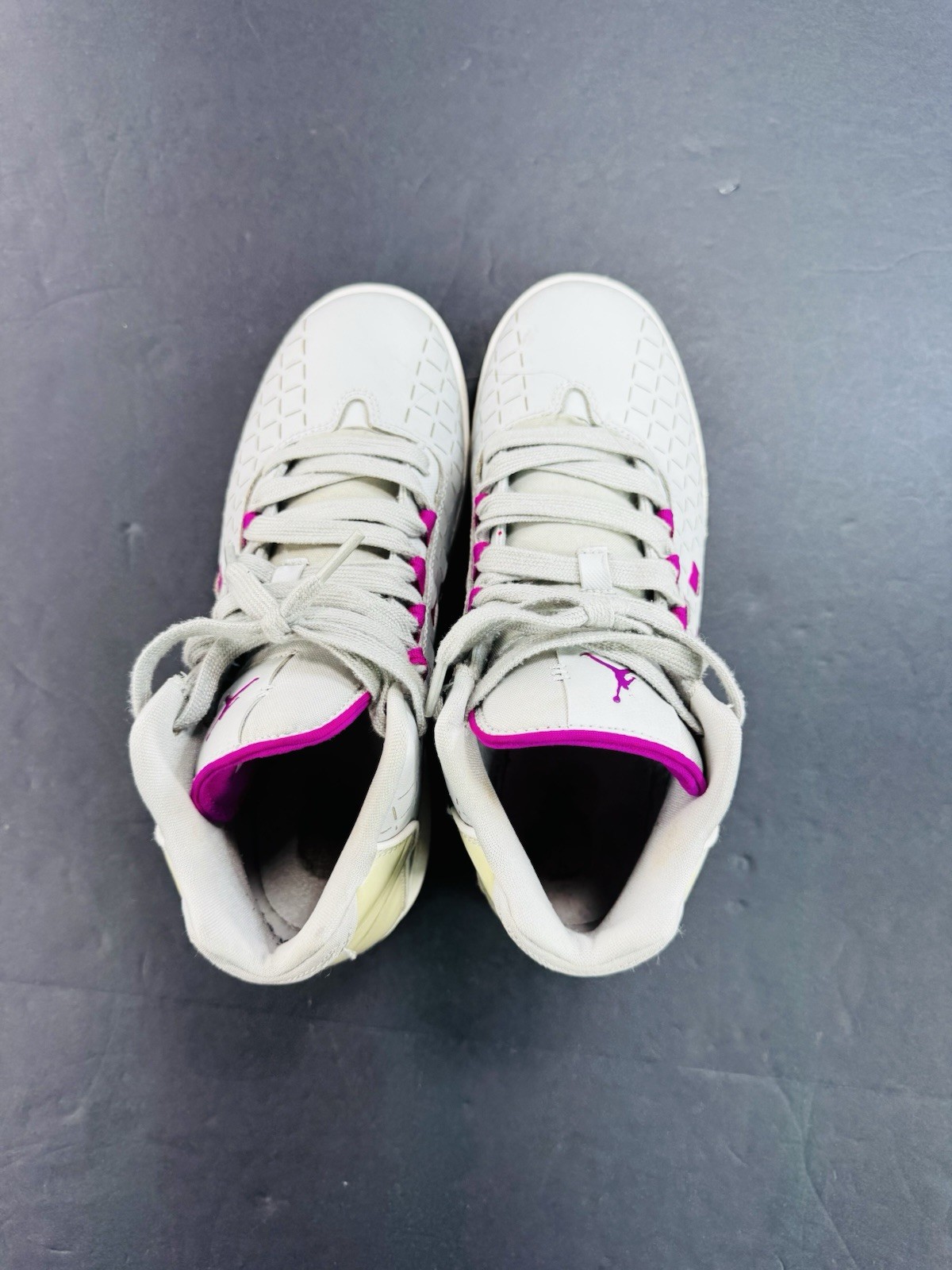 Nike Air Jordan Illusion 705535-009 Gray Basketball Shoes Sneakers Girls Size 6Y