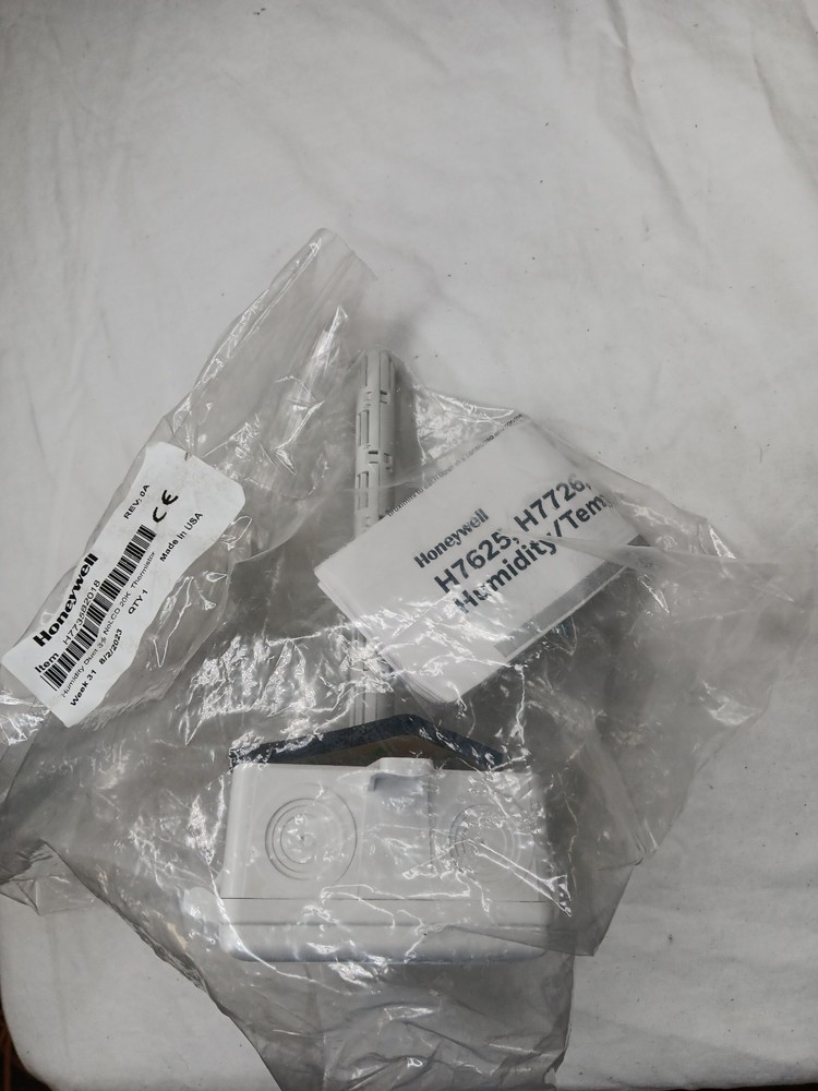 Honeywell H77 Series Humidity & Temperature Sensor H7735B2018