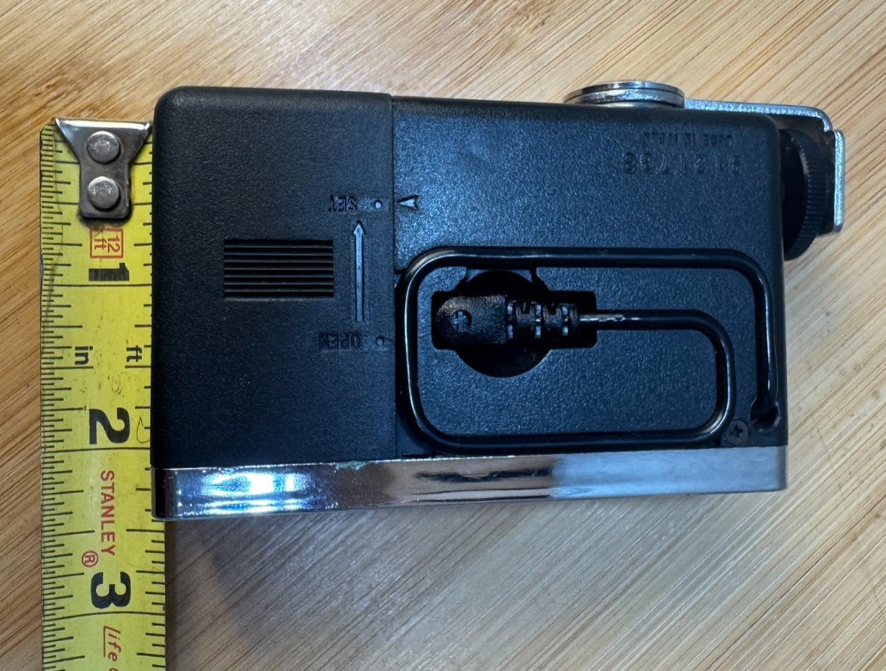 Minipor Vintage Camera Flash Unit Hot Shoe Mount Untested