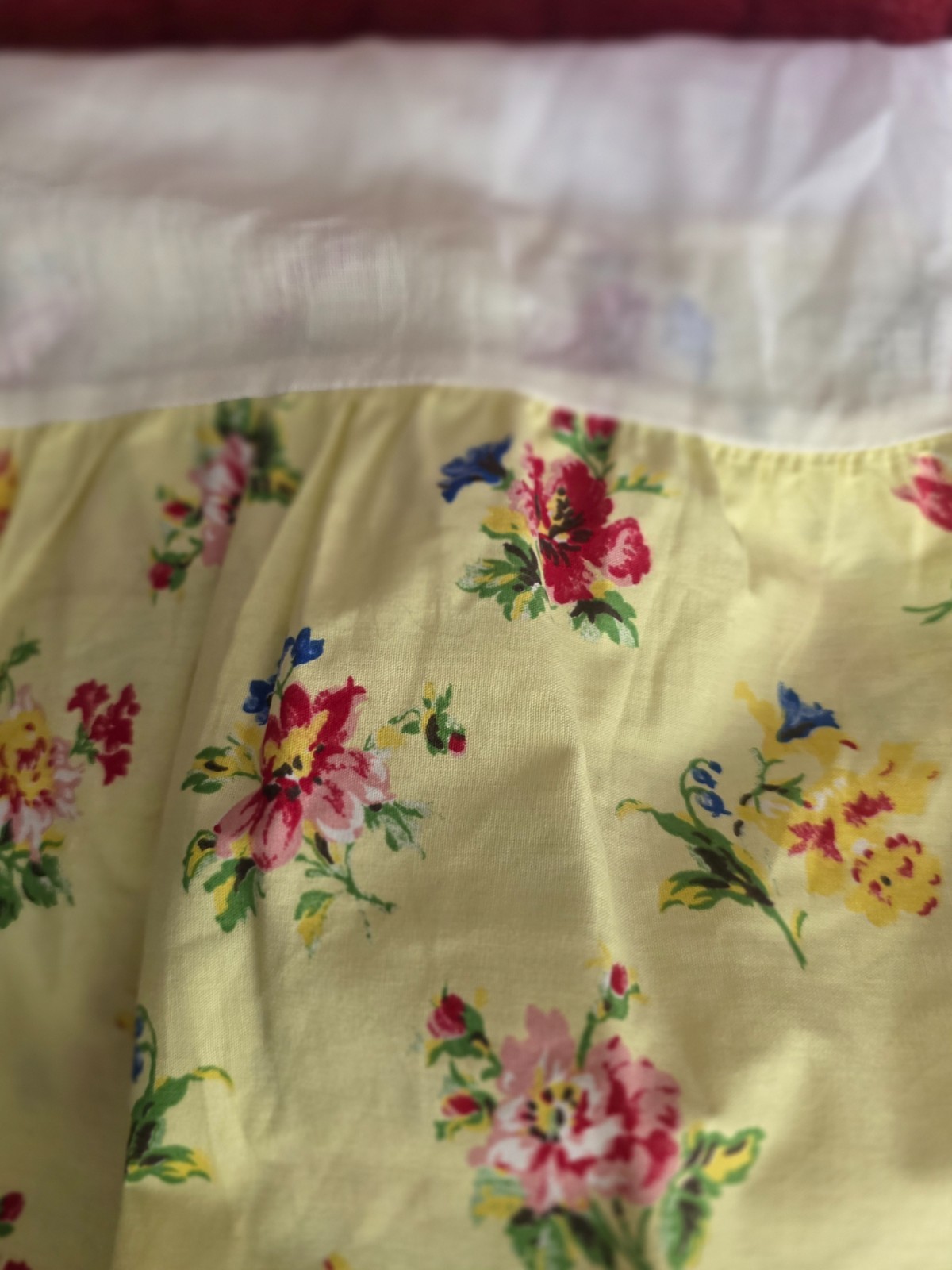 VTG NWOT LAURA ASHLEY KING BED SKIRT YELLOW FLORAL COTTON BLEND 14.5" DROP