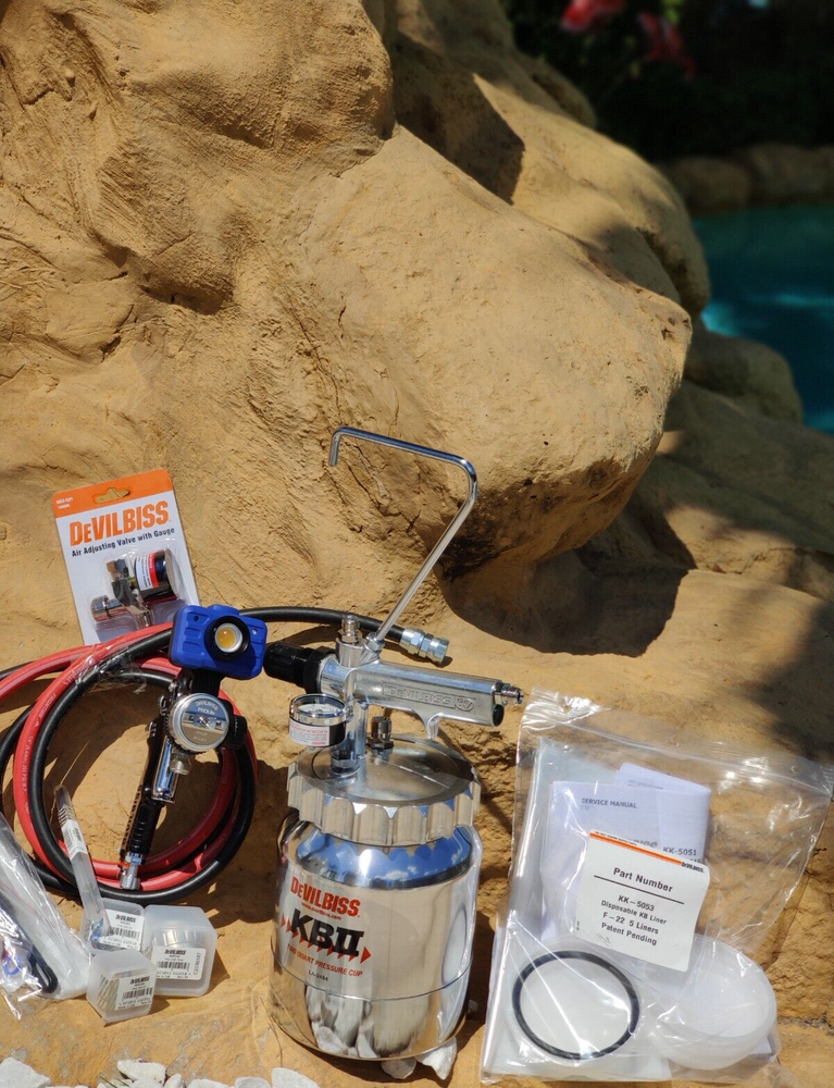 Devilbiss Prolite Pressure Feed Spray Gun & 2 QT Pot, Hose & LED