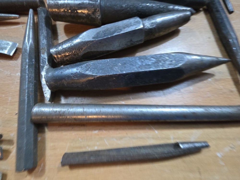 punch and chisel Lot