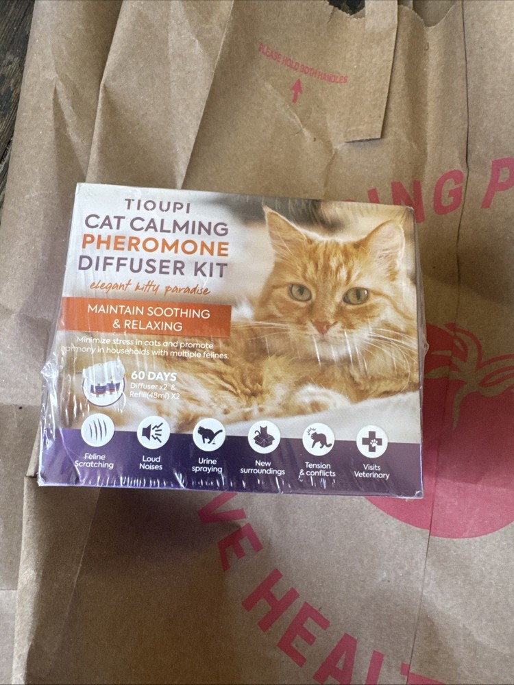 Cat Pheromones Calming Diffuser 2 Diffusers & 2 Refills Top Value Kit – New