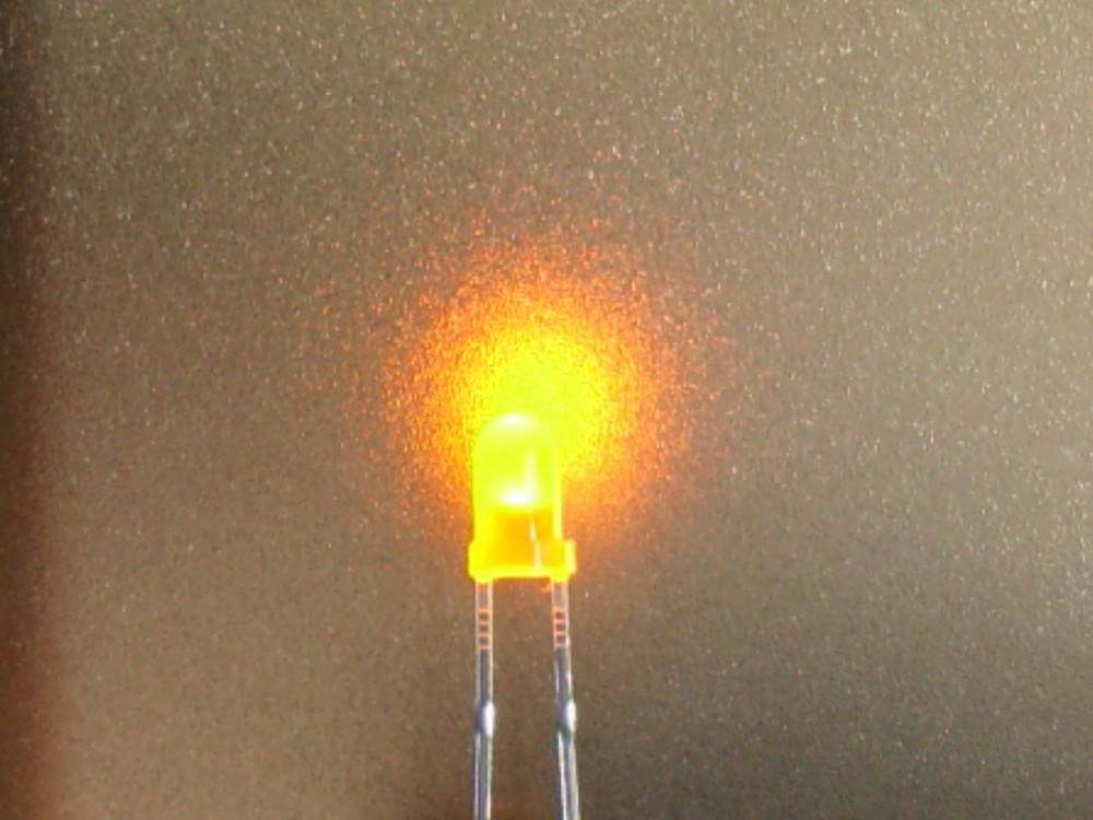 25 pieces light-emitting diodes/LED/3mm orange 600mcd diffuse/beam angle approx. 50°