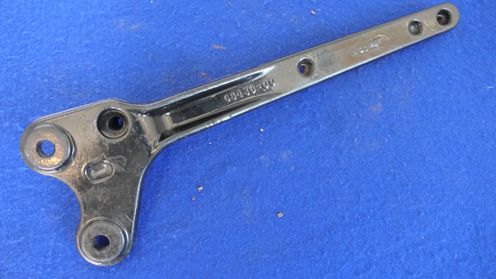 Genuine Harley Davidson Softail Fatboy Deuce Exhaust Mounting Bracket 2000-2006