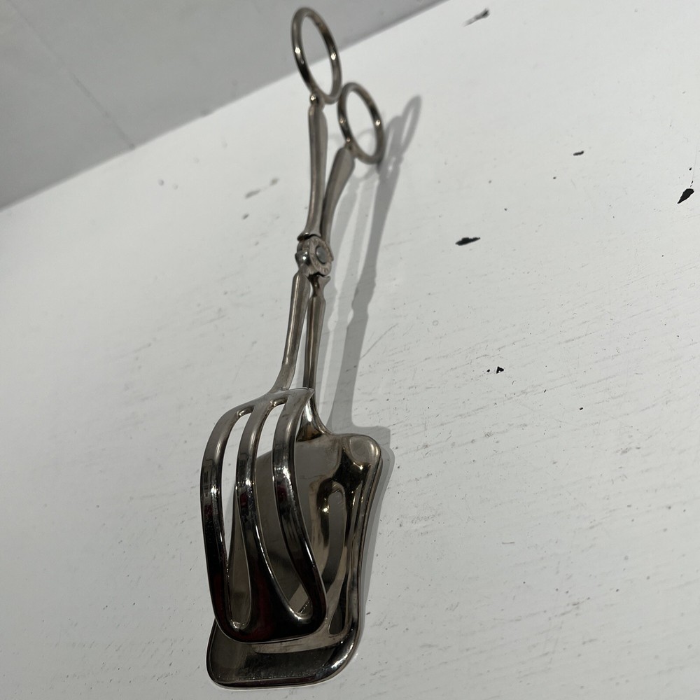 TAUNTON MADE IN ITALY  SILVER PLATED THONGS VINTAGE