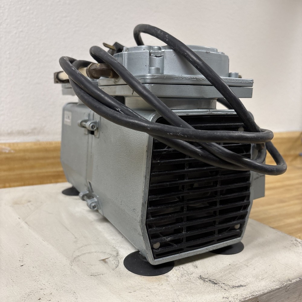 Phoenix Vacuum Pump Model DAA-V170-EB