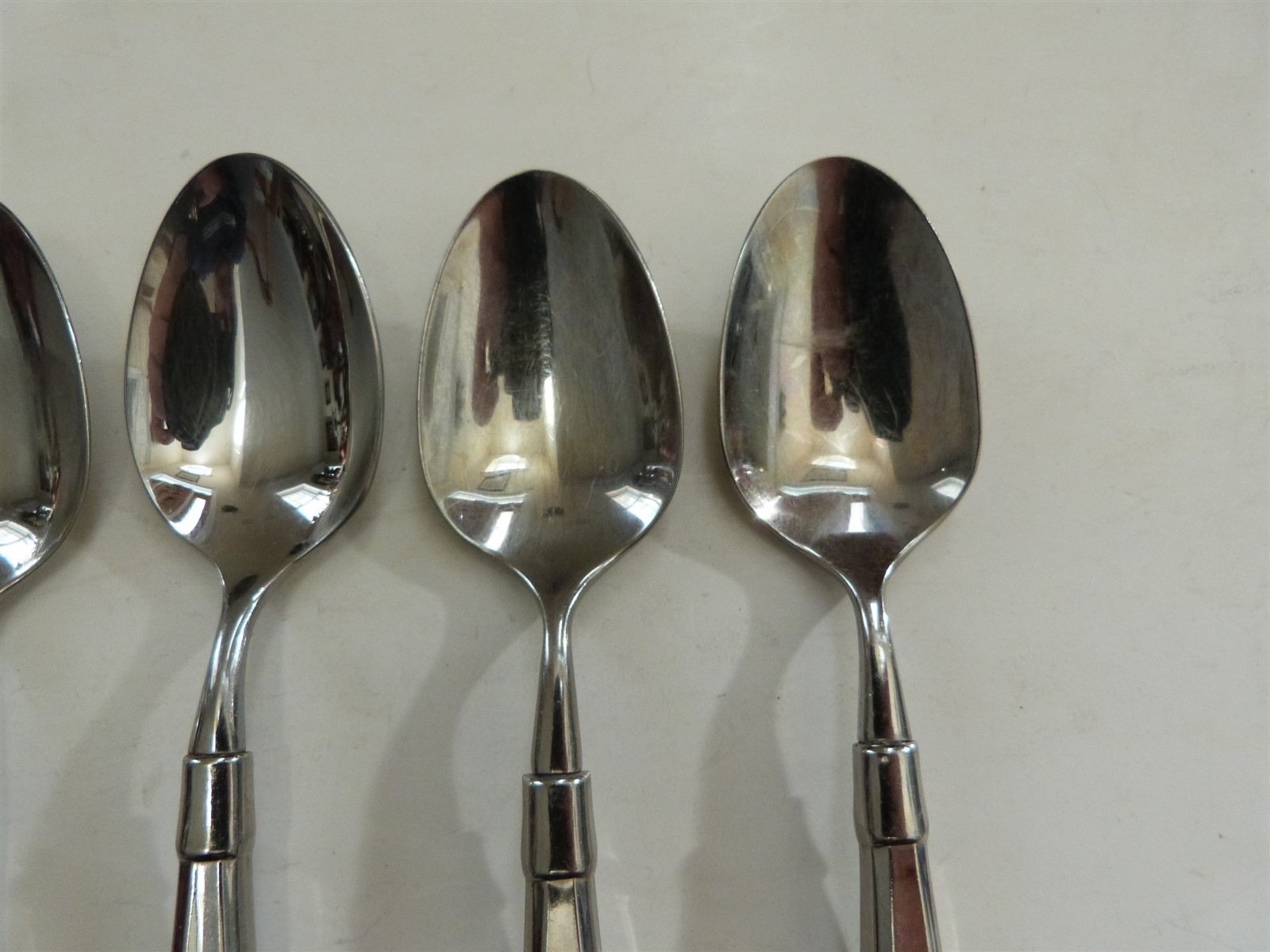 4 Oneida Act 1 One Glossy Stainless Heirloom Cube TEASPOONS 6 3/8" L1