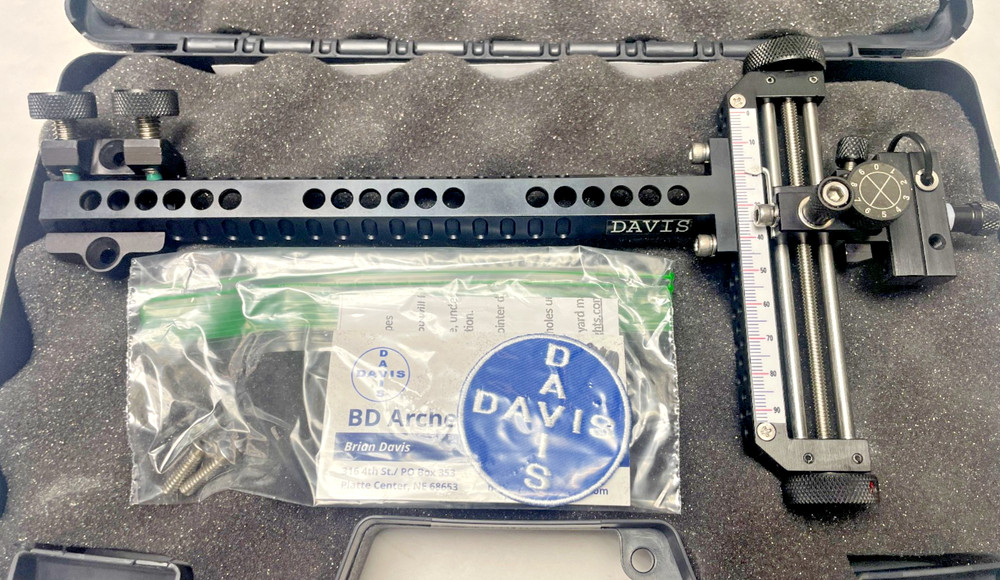 5" DAVIS RECURVE SIGHT-Black/Black knobs. double knob mount