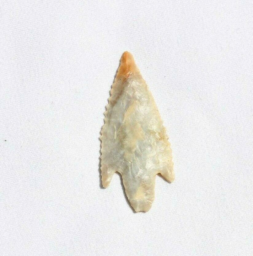 SAHARA NEOLITHIC WHITE FROSTED TRANSLUCENT AGATE POINT