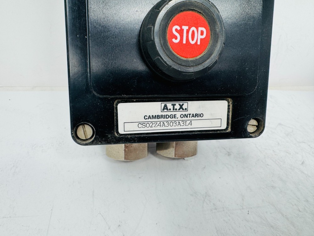 ATX Start- Stop Button Selector Switch ATX CS02Z4A303A3L4 Open Box