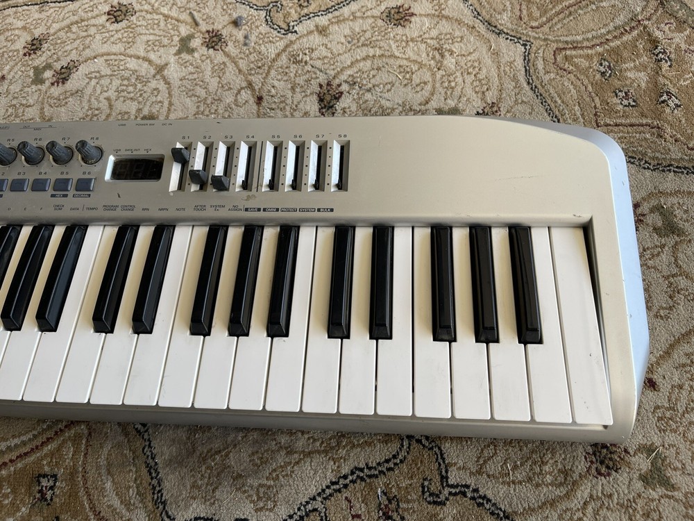 Edirol MIDI Keyboard Controller PCR-50